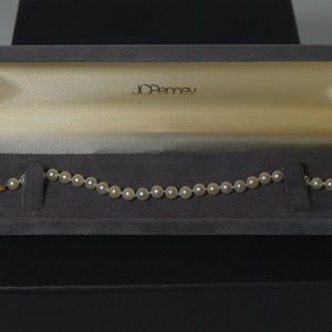 7 1/4" 14K Gold Clasp Cultured Pearl Bracelet